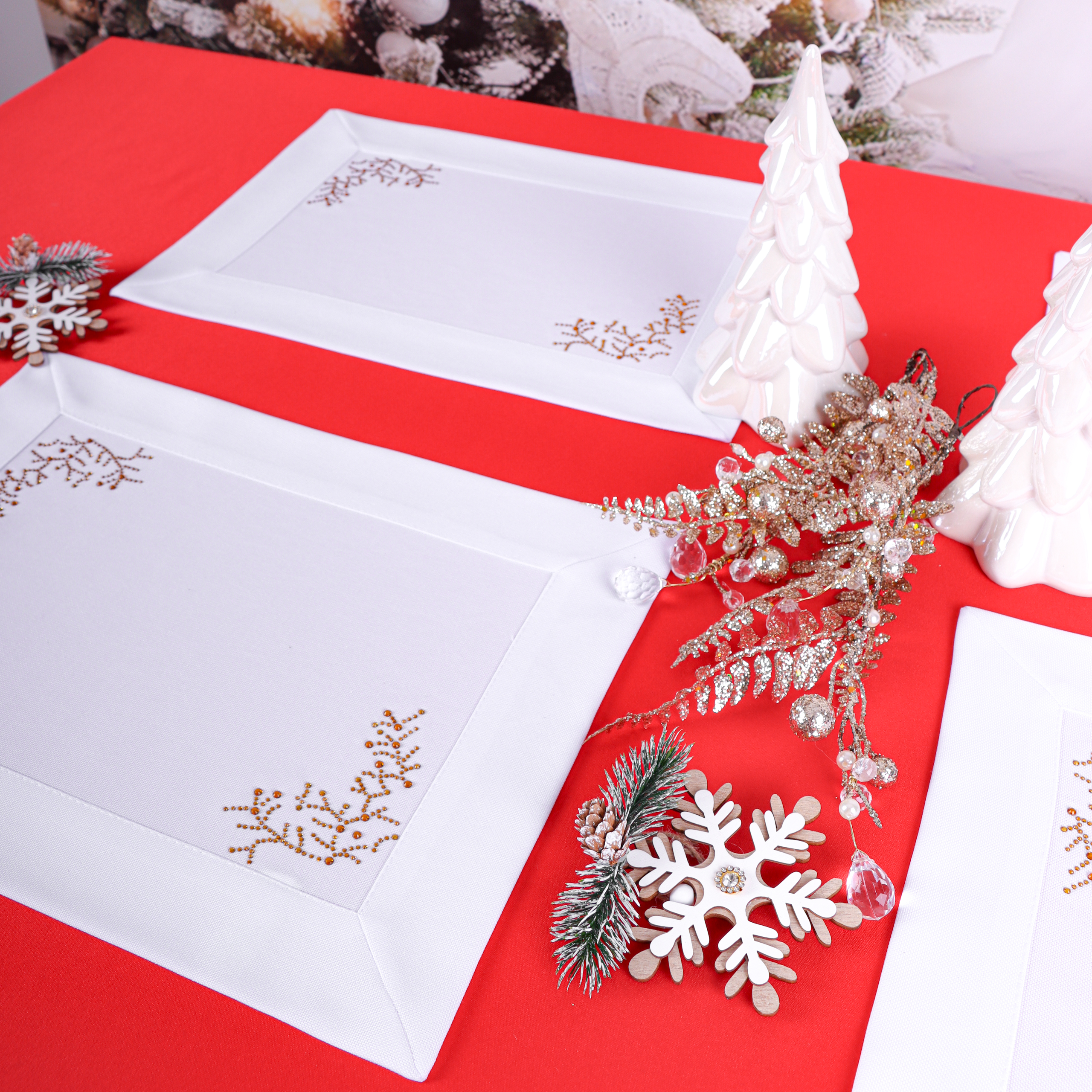 Bieżnik świąteczny Jodełka – Biel złoto Bieżnik świąteczny Jodełka – Biel złoto