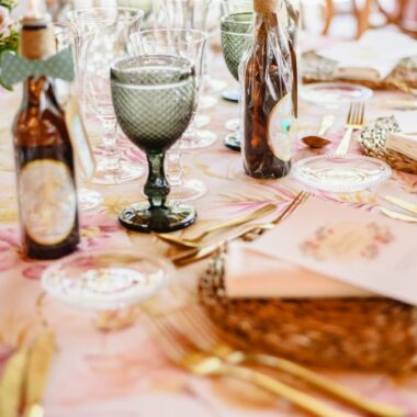 Jakie obrusy warto mieć w domu?