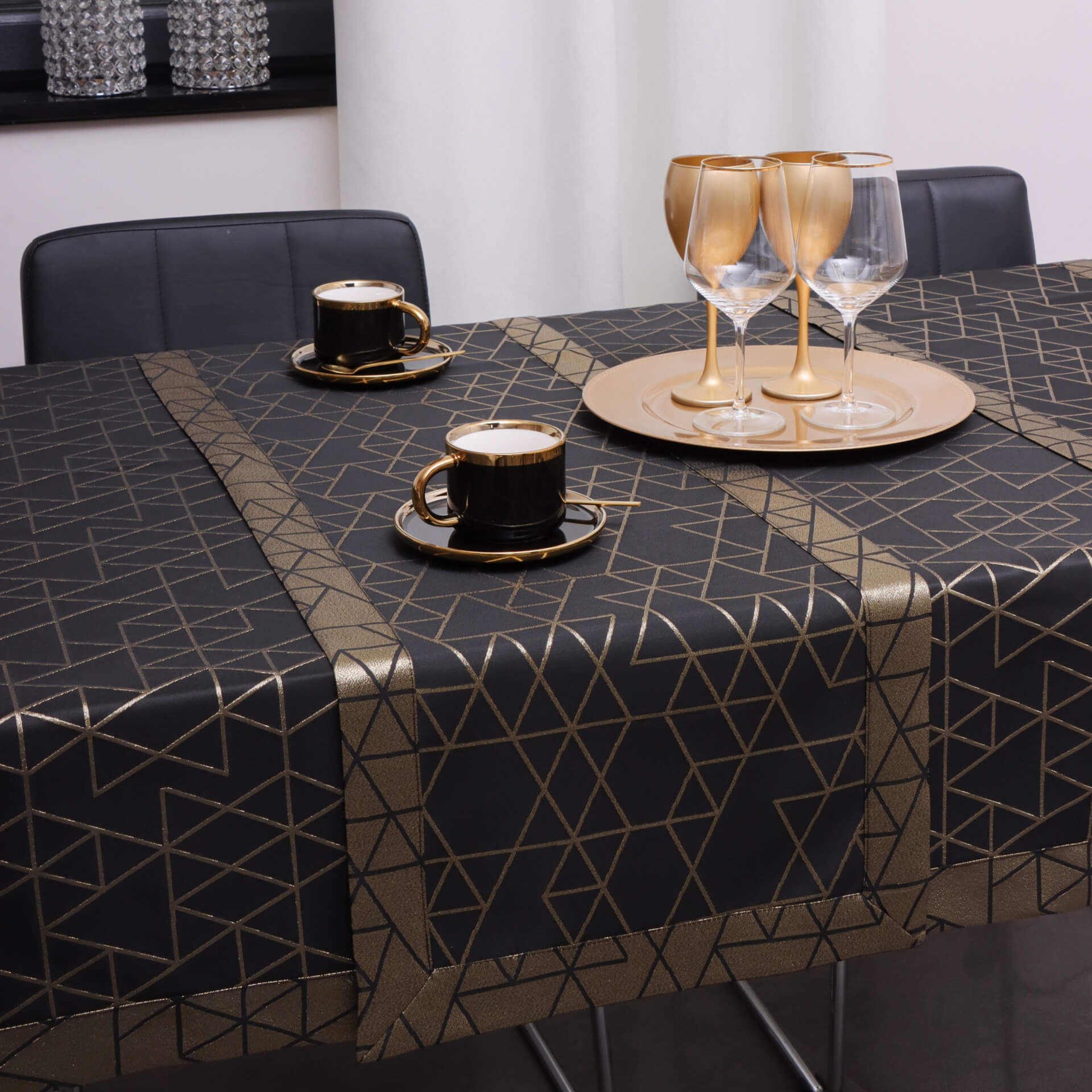 Bieżnik TOKYO – Czarno Złoty Bieżnik TOKYO – Czarno Złoty