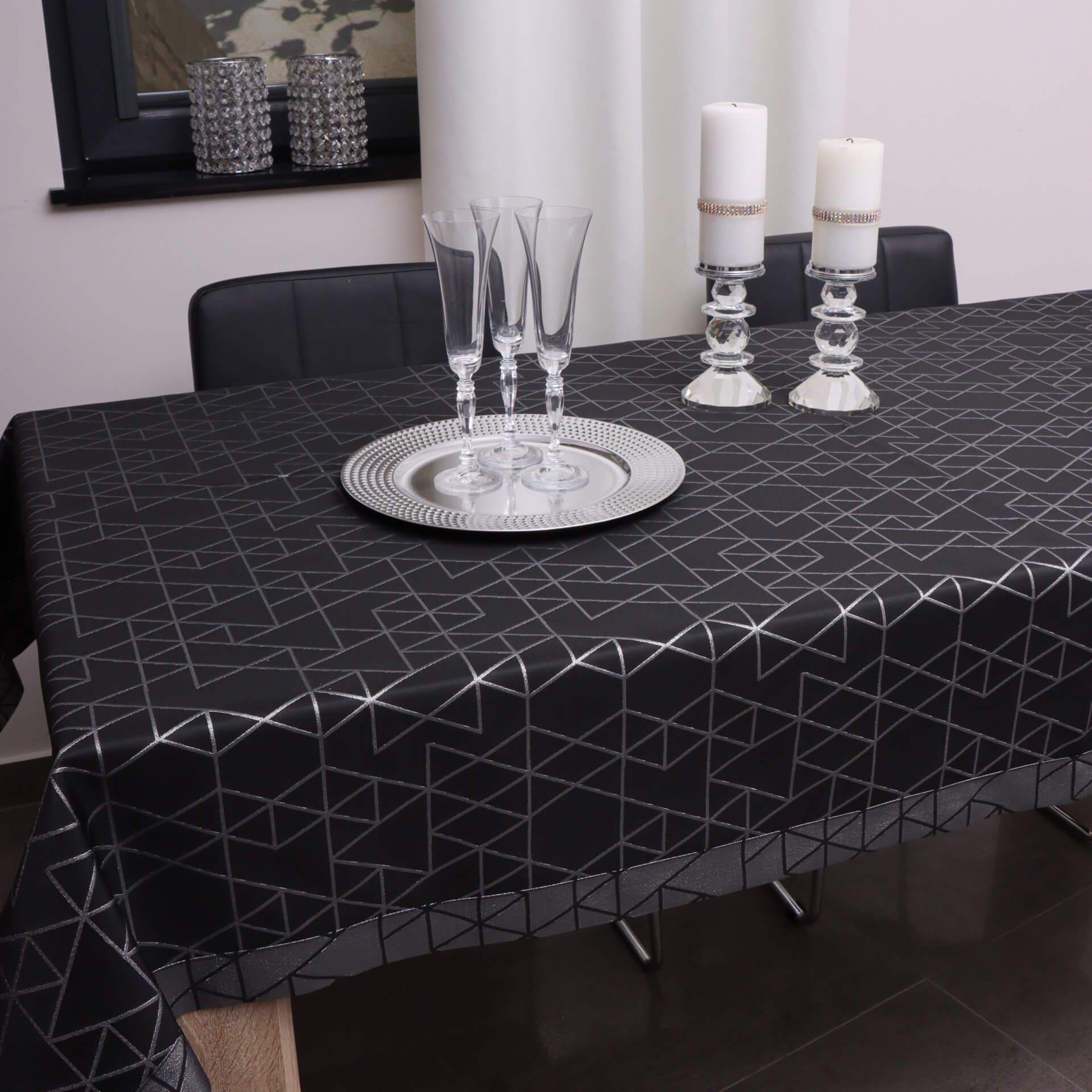 Obrus nowoczesny TOKYO – Czarno Srebrny Obrus nowoczesny TOKYO – Czarno Srebrny