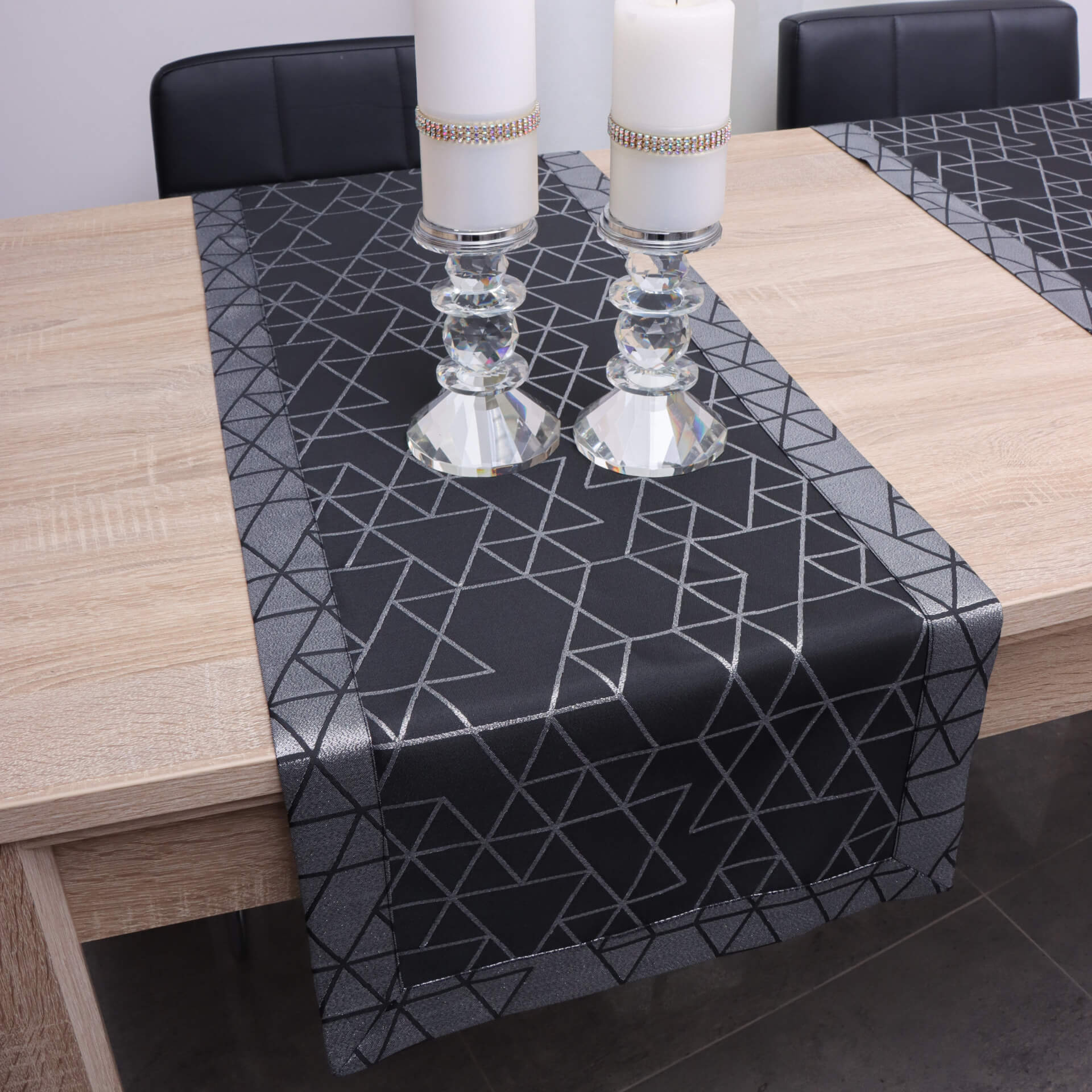 Bieżnik TOKYO – Czarno Srebrny Bieżnik TOKYO – Czarno Srebrny