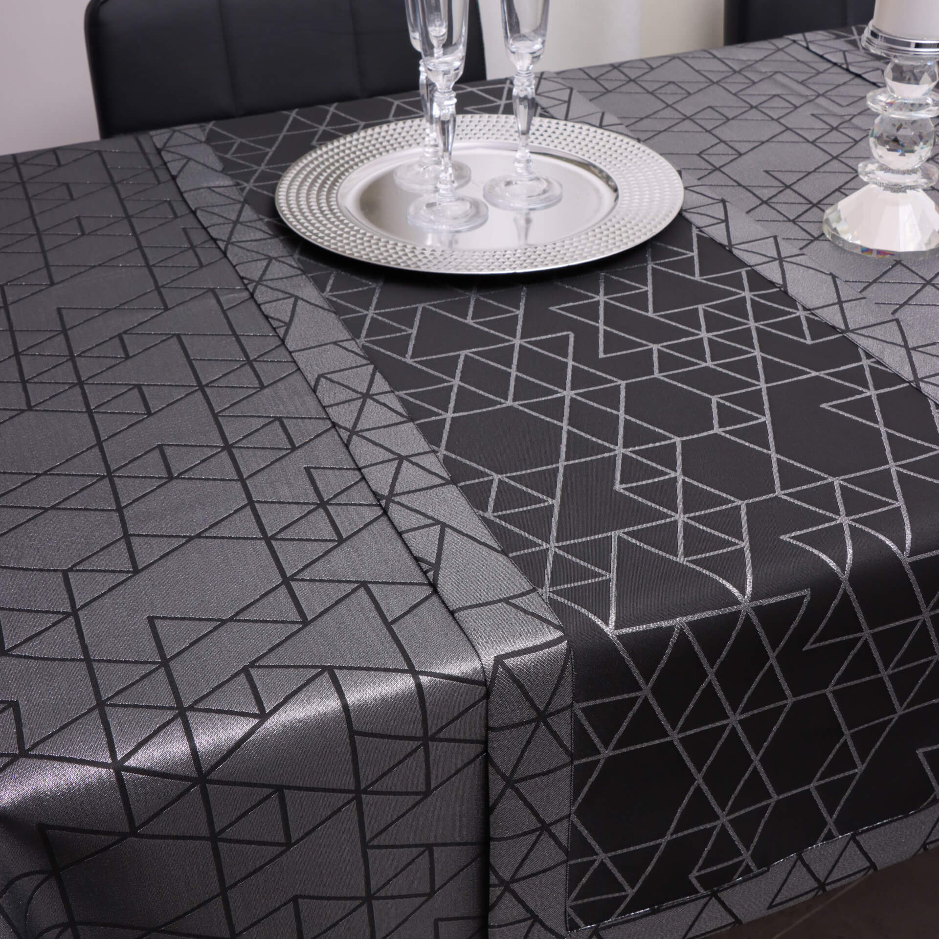 Obrus nowoczesny TOKYO – Czarno Srebrny Obrus nowoczesny TOKYO – Czarno Srebrny