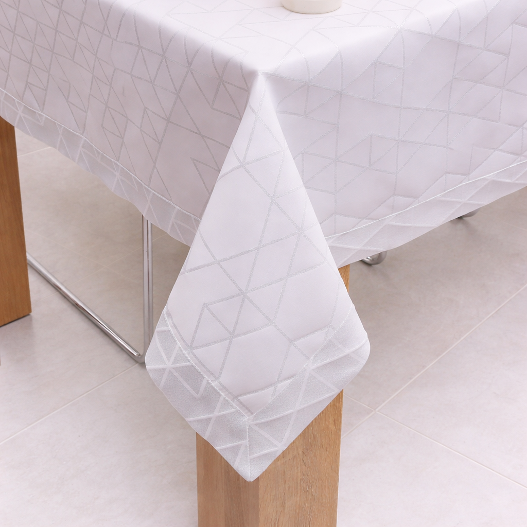 Obrus nowoczesny TOKYO – Biało Srebrny Obrus nowoczesny TOKYO – Biało Srebrny