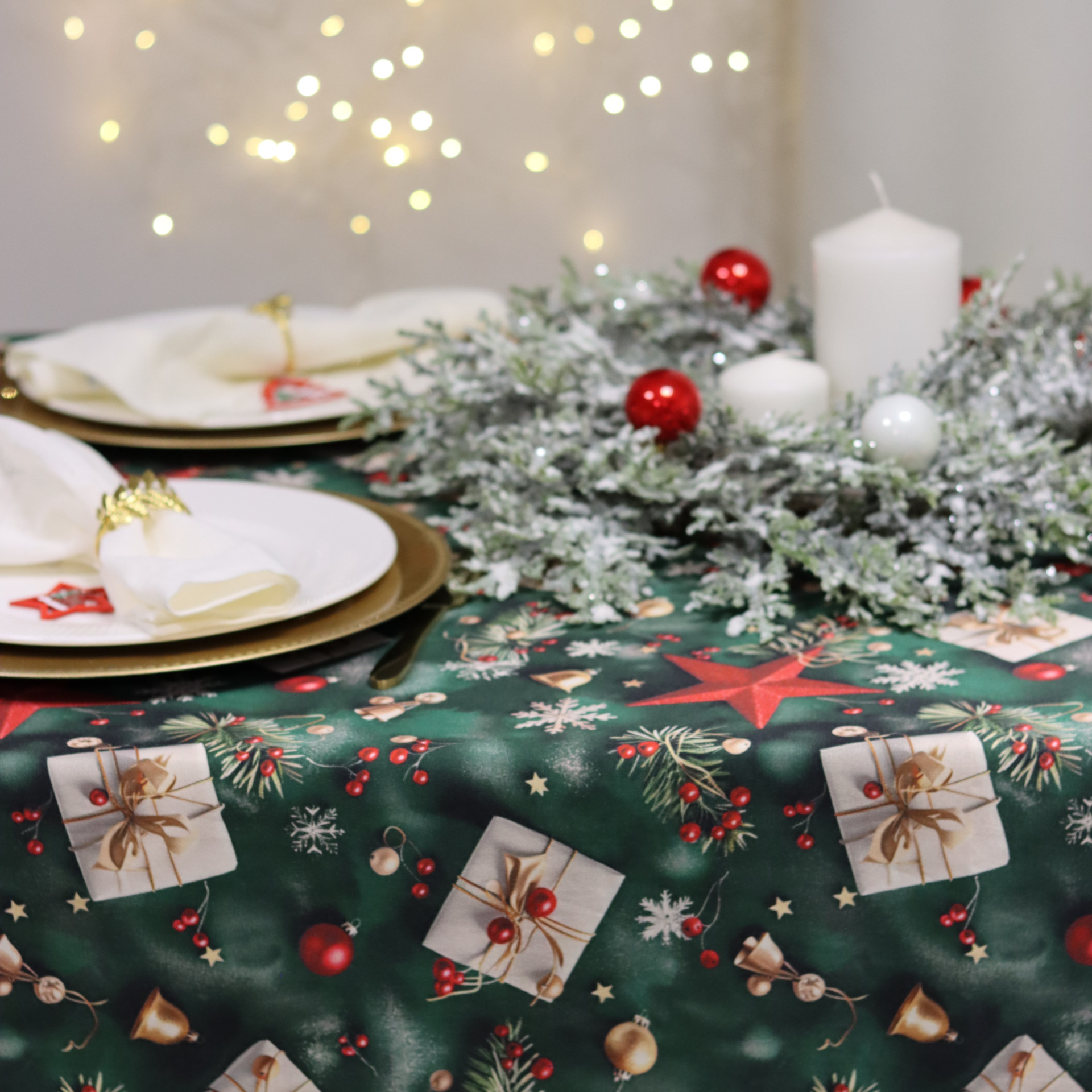 Obrus świąteczny – Zielone dekoracje Obrus świąteczny – Zielone dekoracje