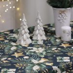 Obrus świąteczny – Złote gwiazdy