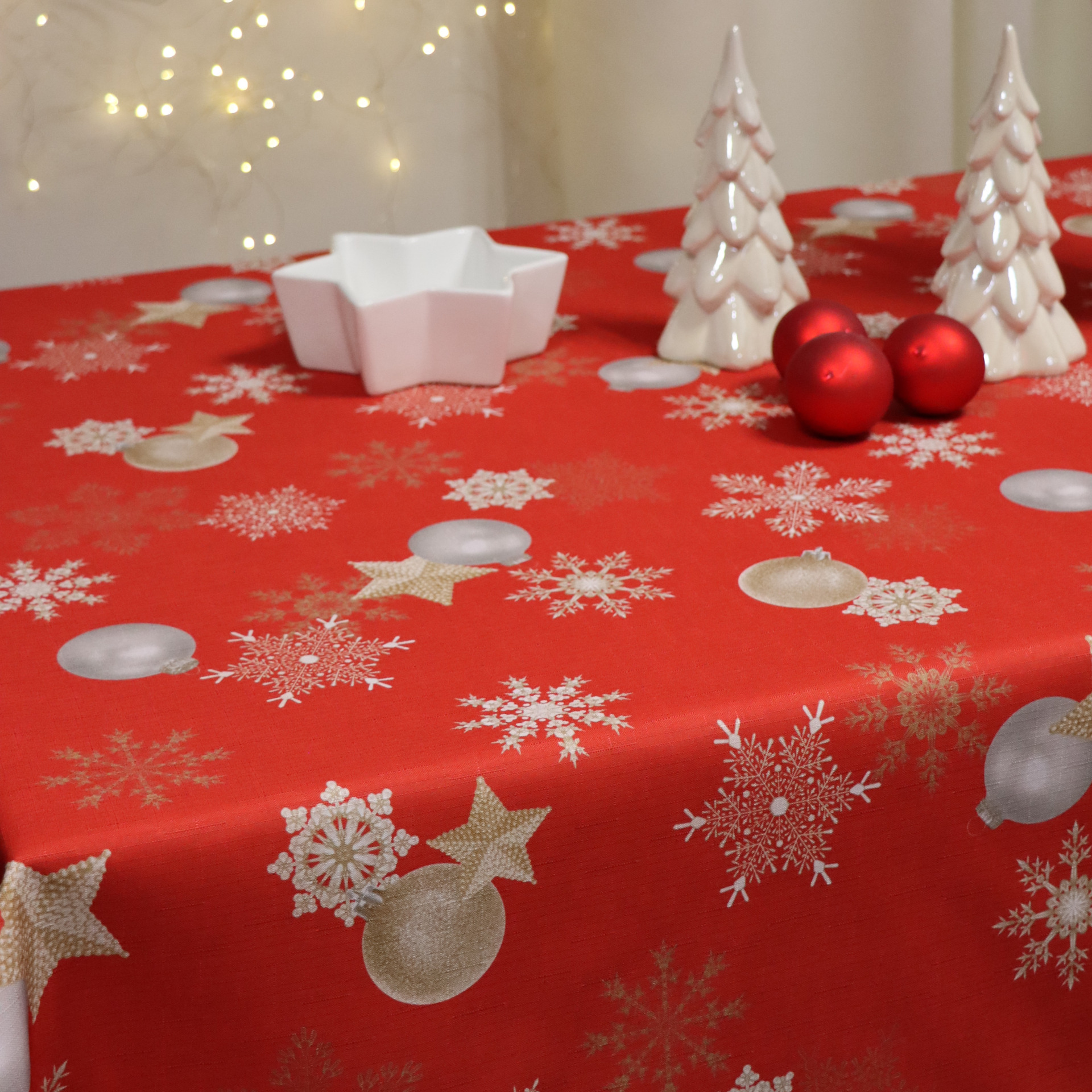 Obrus Świąteczny Boże Narodzenie -Czerwony Obrus Świąteczny Boże Narodzenie -Czerwony