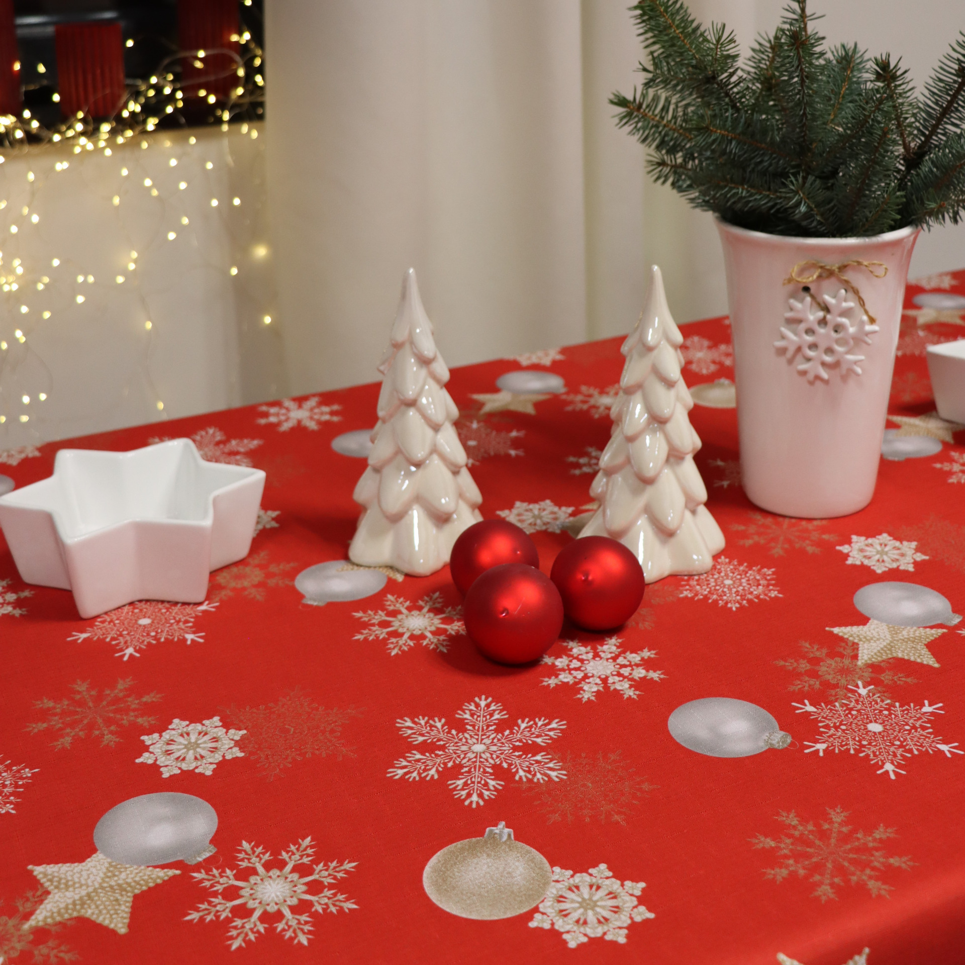 Obrus Świąteczny Boże Narodzenie -Czerwony Obrus Świąteczny Boże Narodzenie -Czerwony