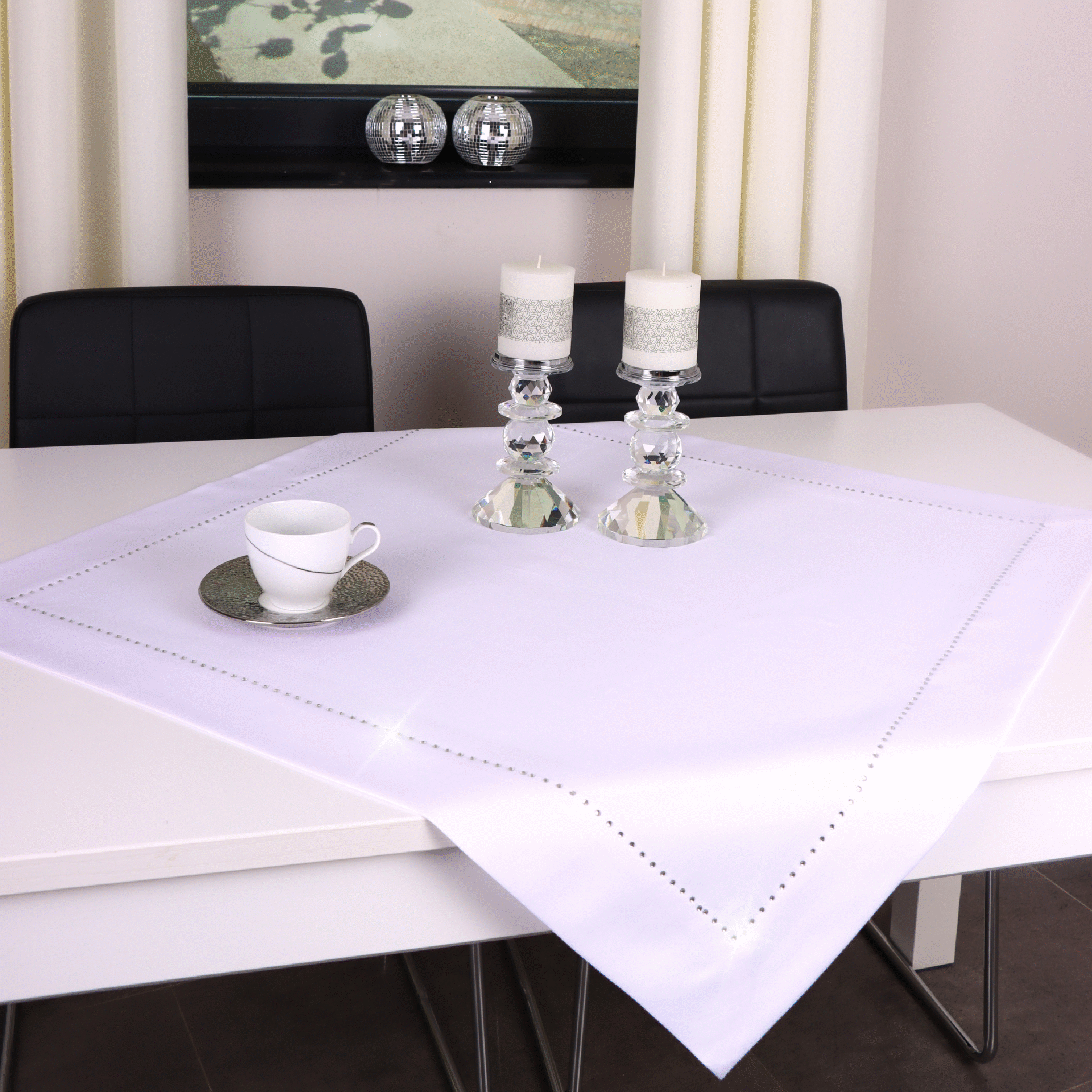 Serweta Glamour – Biała Srebrne dżety Serweta Glamour – Biała Srebrne dżety