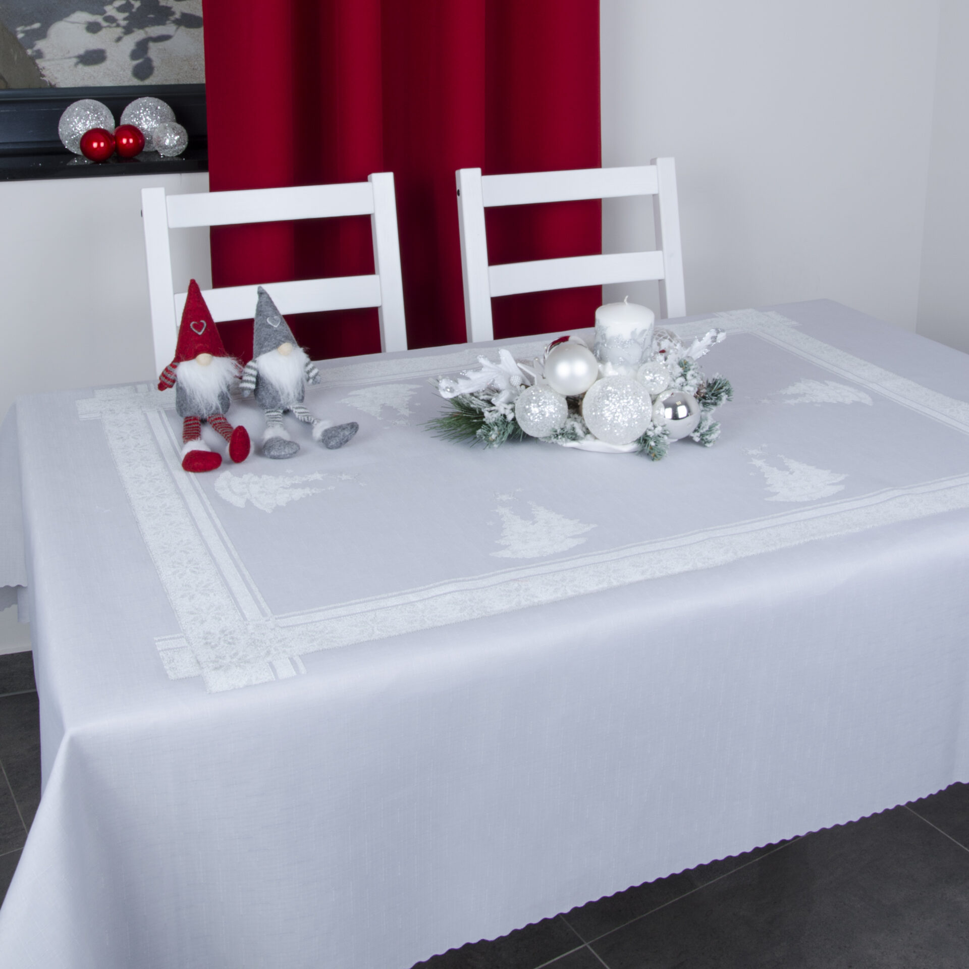 Obrus Świąteczny BN17 – Szary Obrus Świąteczny BN17 – Szary