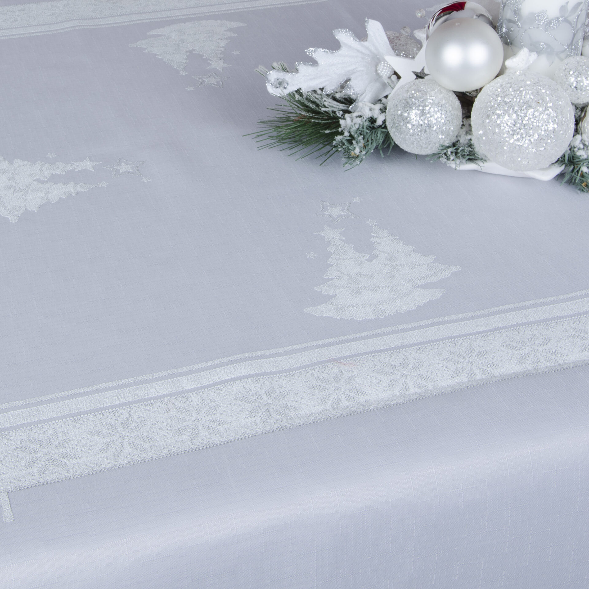 Obrus Świąteczny BN17 – Szary Obrus Świąteczny BN17 – Szary