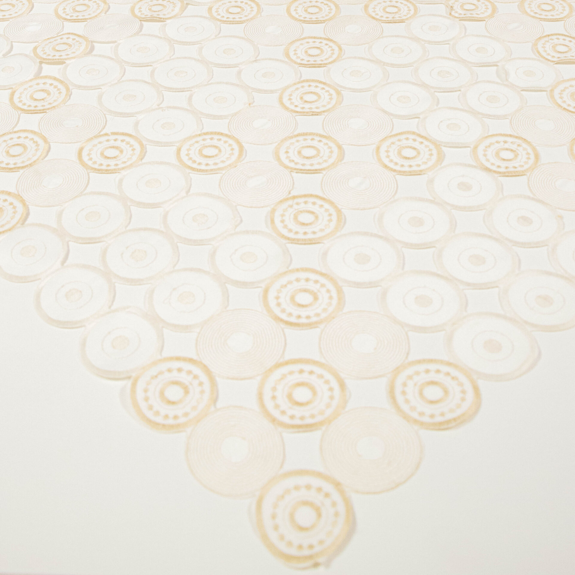 Serweta haftowana 85/85 -kółka Serweta haftowana 85/85 -kółka